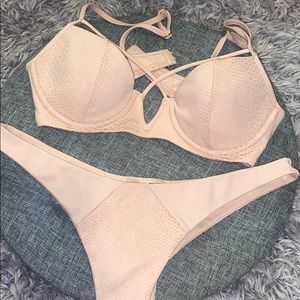 M/L Beach bunny bikini